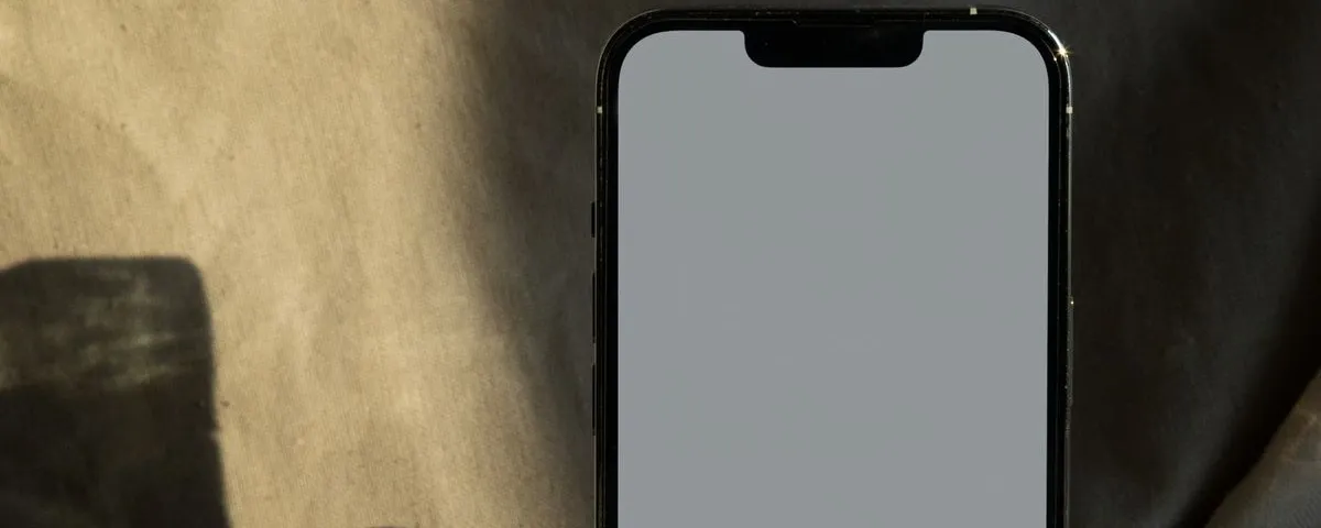 Bir telefonda açık duran mobil uygulama